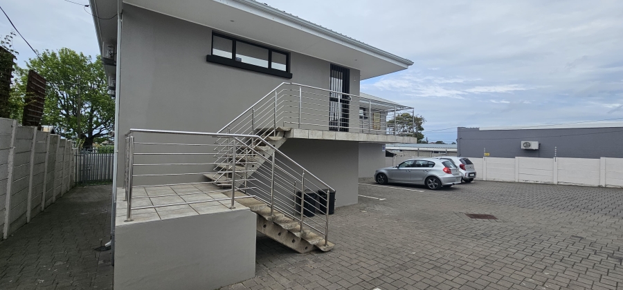 To Let commercial Property for Rent in Vincent Eastern Cape
